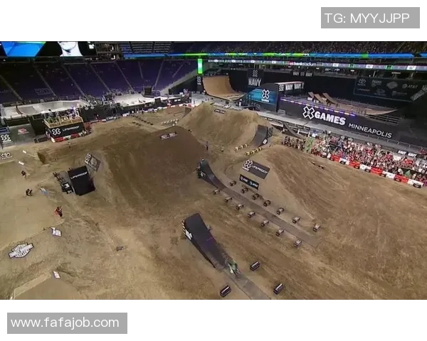 南京街舞队在极限运动会中的精彩节奏表现与观众互动点评分析